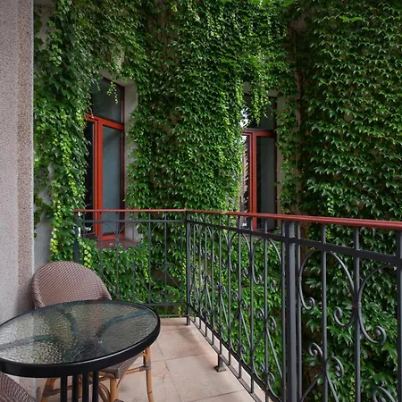 Ayvazovsky Hotel 3*