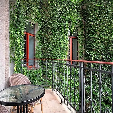 Ayvazovsky Hotel 3*