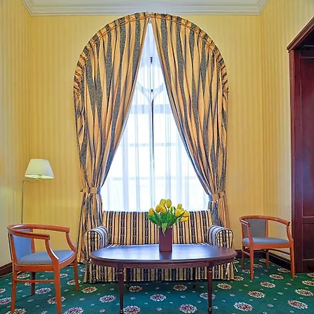 Ayvazovsky Hotel 3*