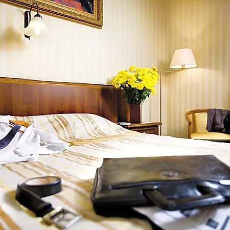 Hotel Ayvazovsky 3*