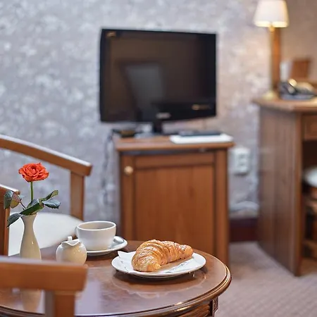 Ayvazovsky Hotel 3*