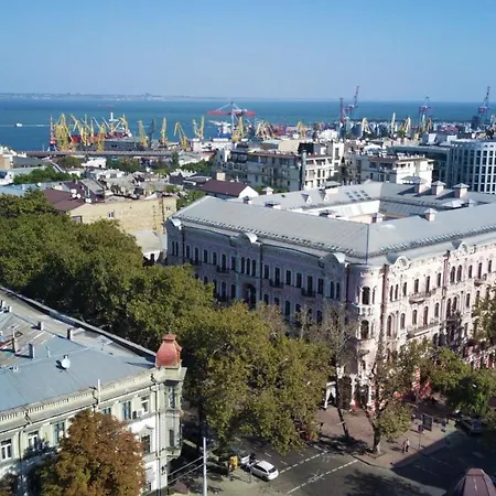 Ayvazovsky Hotel 3*