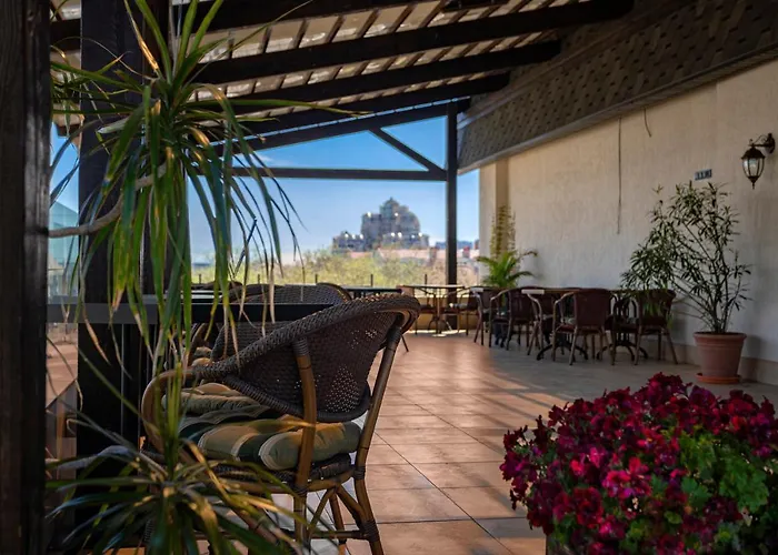 Ξενοδοχείο Ayvazovsky 3*