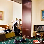 Ayvazovsky Hotel