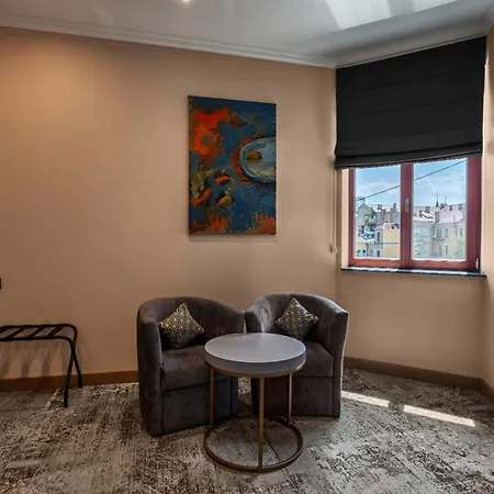 Hotel Ayvazovsky 3*