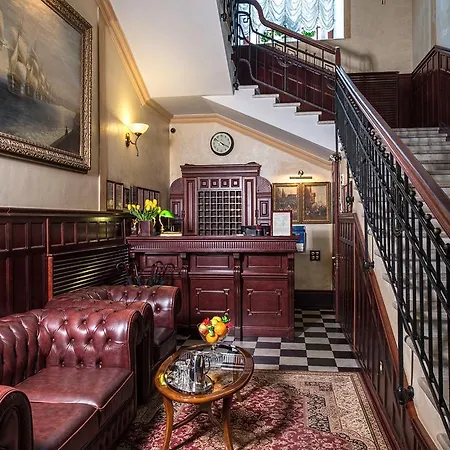 Hotel Ayvazovsky 3*