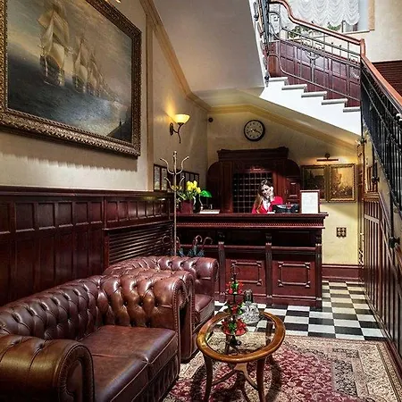 Hotel Ayvazovsky 3*