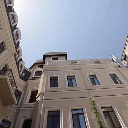 Hotel Ayvazovsky 3*